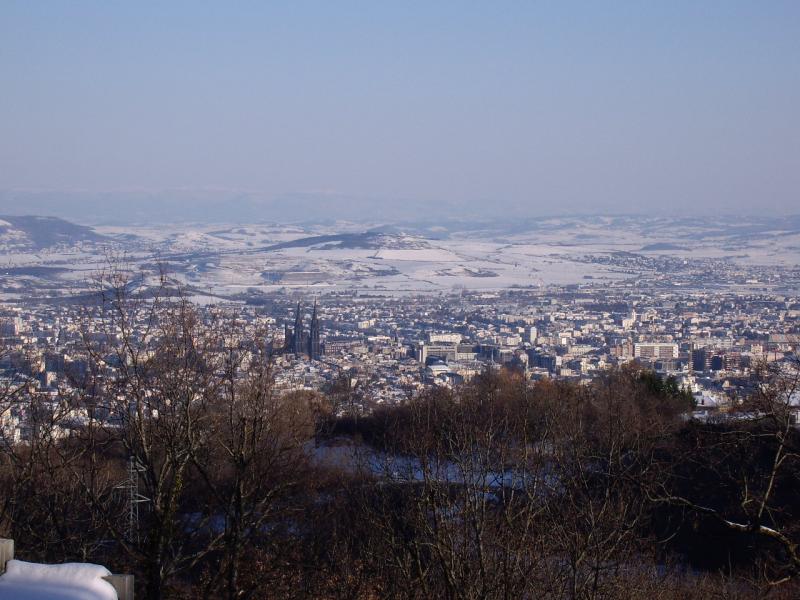 vue de Clermont-Ferrand par la route de Durtol