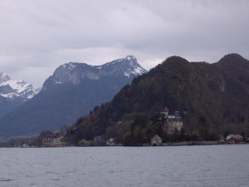 de l'autre c&ocirc;t&eacute; du lac