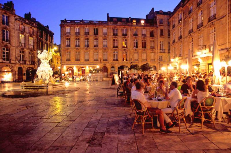 repas entre amis ou complices à Bordeaux